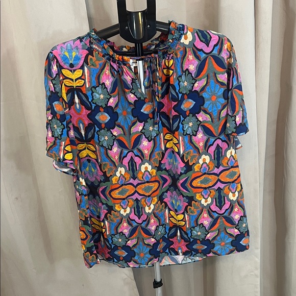 Chelsea & Theodore Tops - Chelsea & Theodore Multicolor Floral Blouse